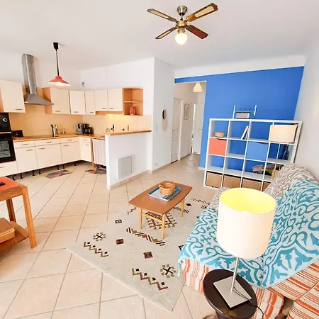 Daire Le Petit - Hyper Centre Ville, 2 Min De La Et Des Commerces Royan