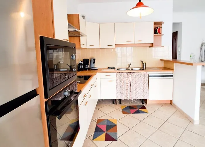 Le Petit - Hyper Centre Ville, 2 Min De La Et Des Commerces 아파트